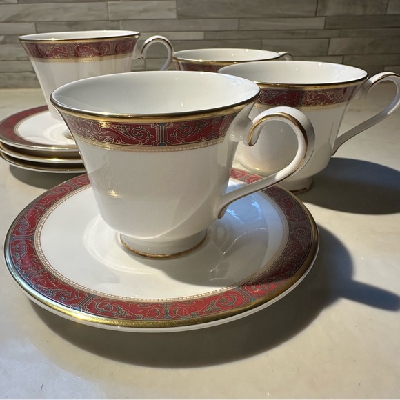 Royal Doulton Martinique Cups and Saucers set of 4 - Picture 1 of 11